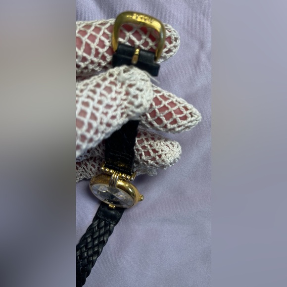 Fossil Vintage & Rare Gold-Tone Women’s Watch - Picture 11 of 13